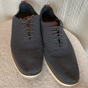 Cole Haan Men's Gray Knit Oxford Shoes. Size 12. Gently Used. Lace Up.